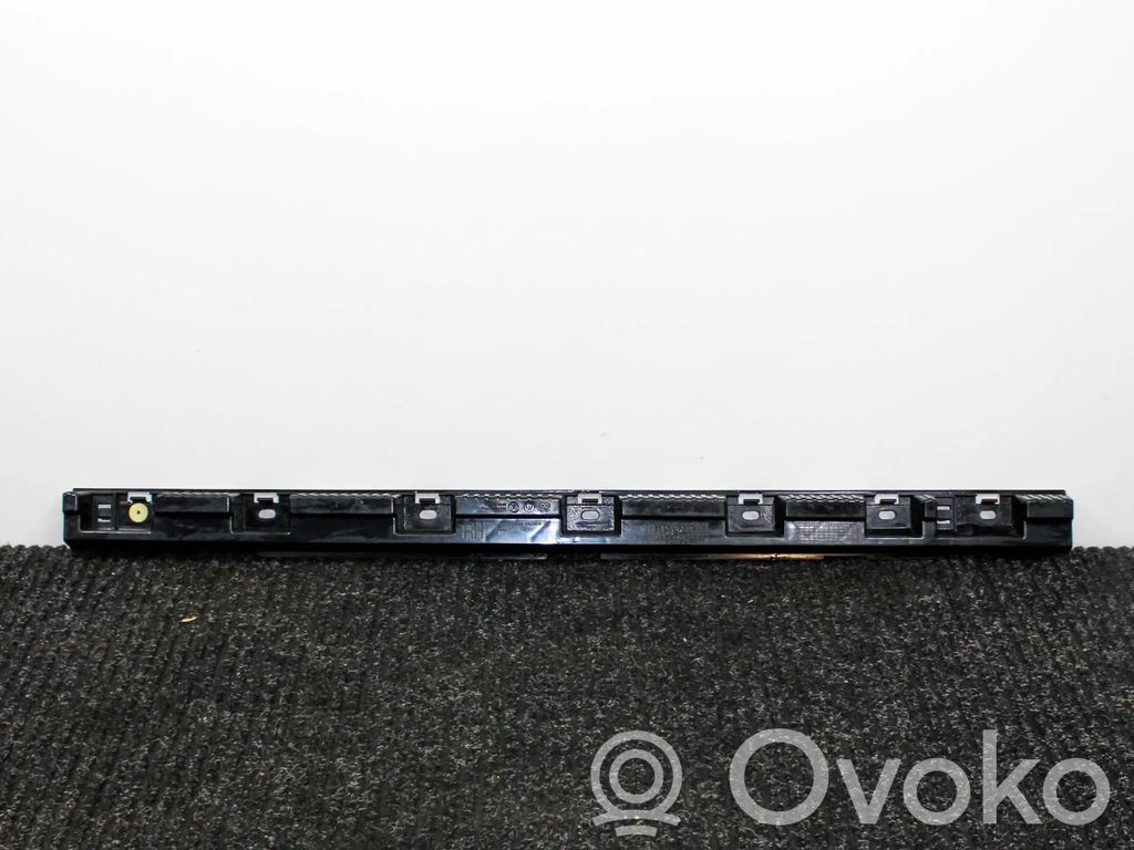 BMW X1 E84 Moldura del faldón lateral 