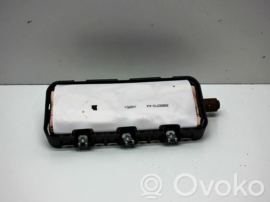 Porsche Cayenne (92A) Polviturvatyyny 