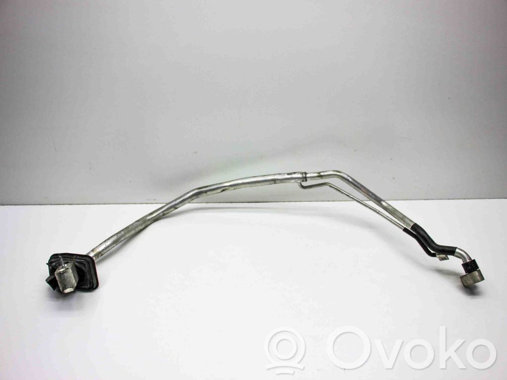 Audi A5 Ilmastointilaitteen putki (A/C) 