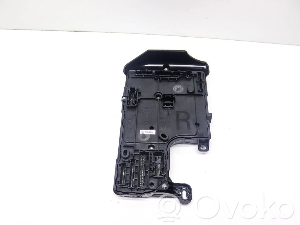 Central body control module   156685300A,156745400B