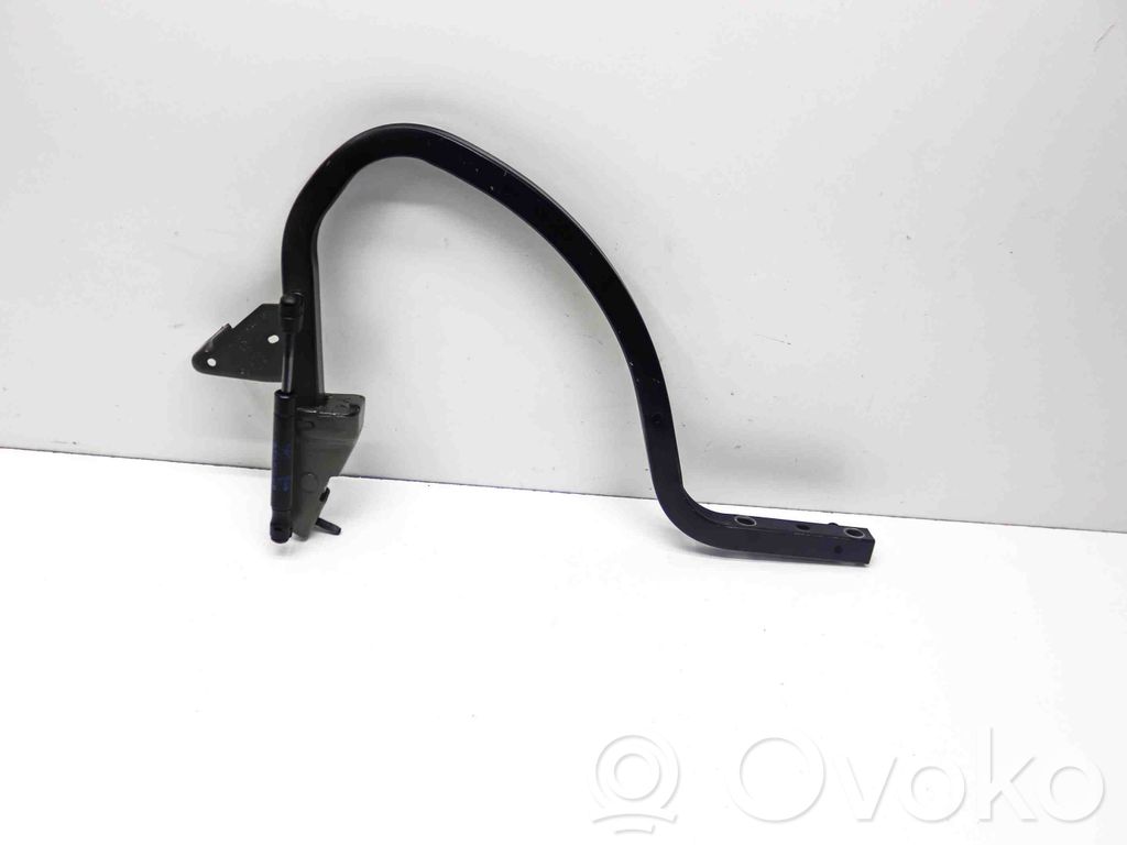 Chrysler 300C Tailgate/trunk/boot hinge 