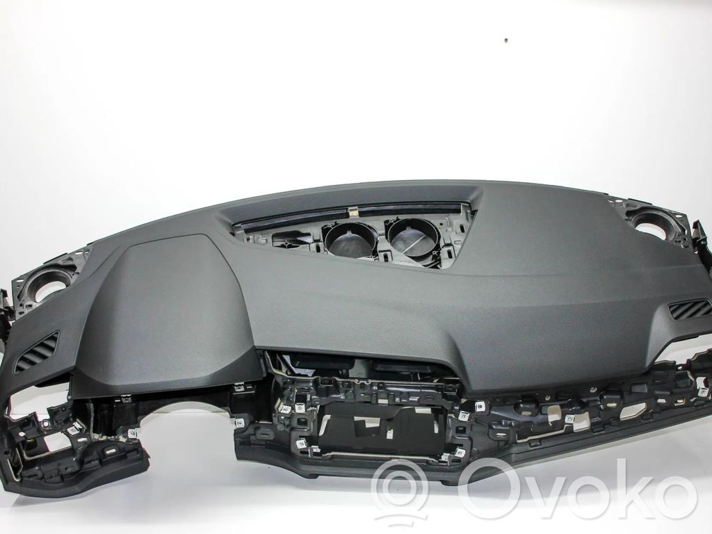 Audi Q3 F3 Bord 