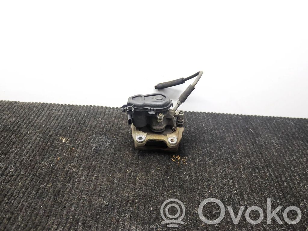 Audi A4 S4 B8 8K Tylny zacisk hamulcowy 