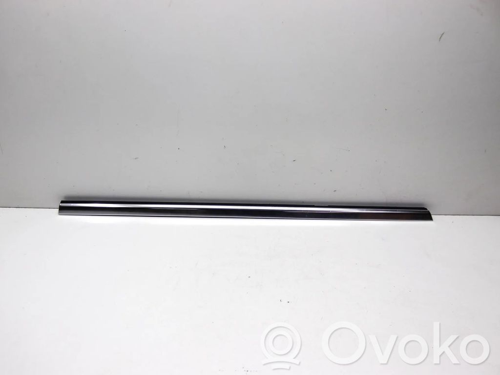 Mercedes-Benz CLA C117 X117 W117 Rivestimento modanatura del vetro della portiera posteriore 