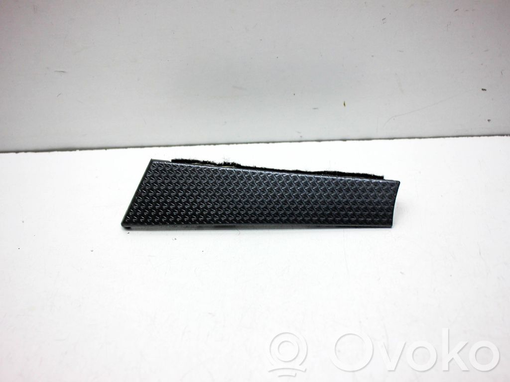 Audi Q3 F3 Ramă ornament torpedou bord 