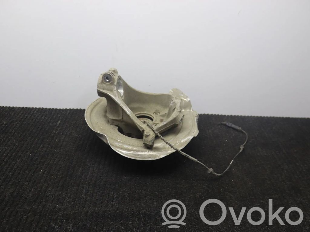 BMW iX3 G08 Front wheel hub 