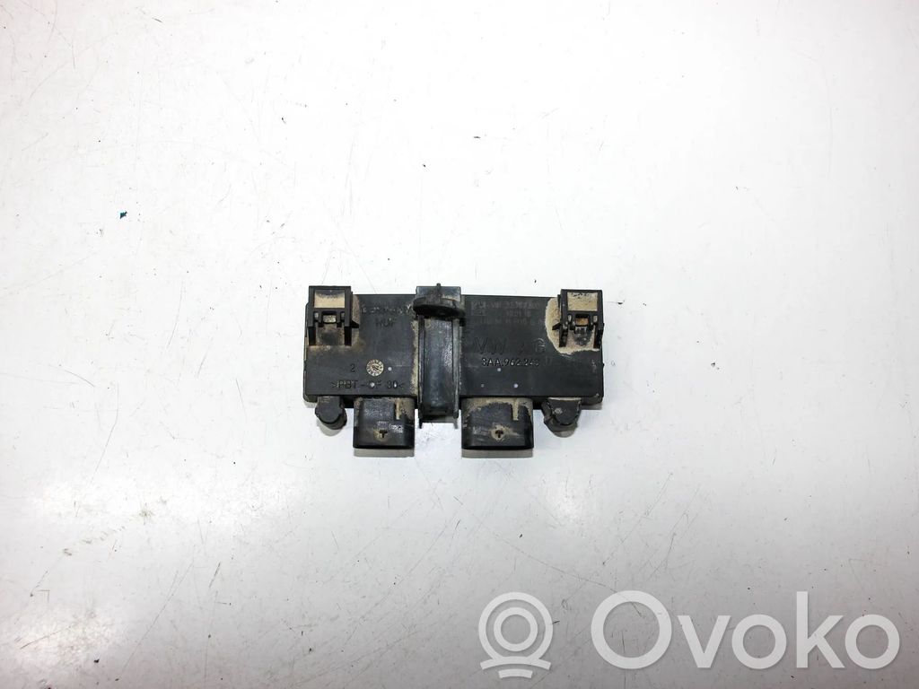 Volkswagen PASSAT CC Unité de commande / module de hayon 