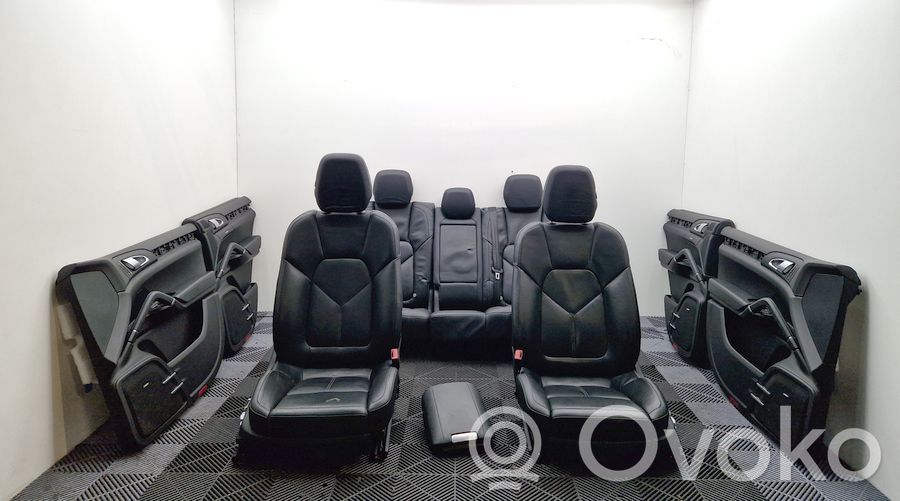 Porsche Cayenne (92A) Istuinsarja 