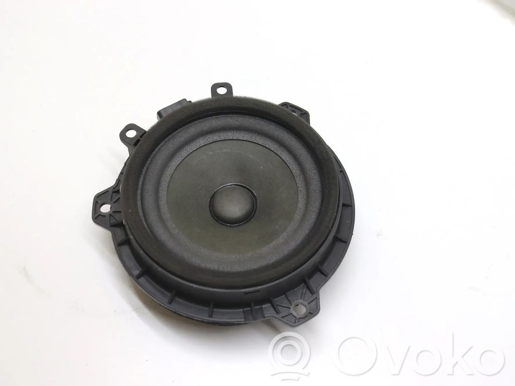 KIA Stonic Rear door speaker 