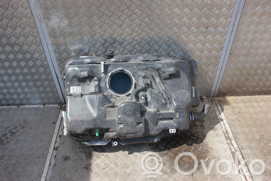 Mercedes-Benz CLA C117 X117 W117 Rezervor combustibil