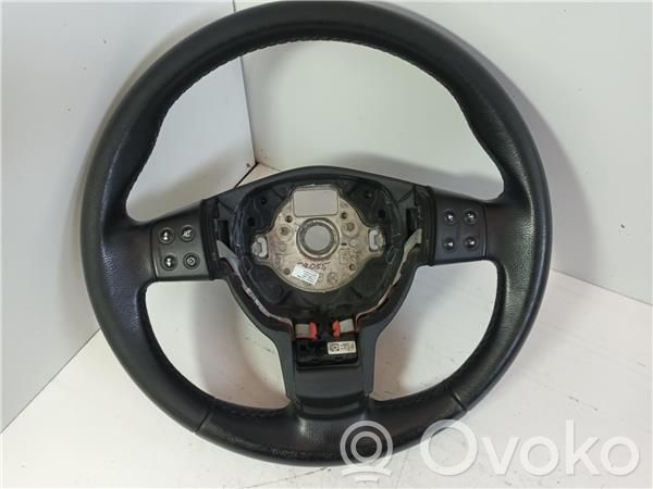 Ohjauspyörä   5P0419091K