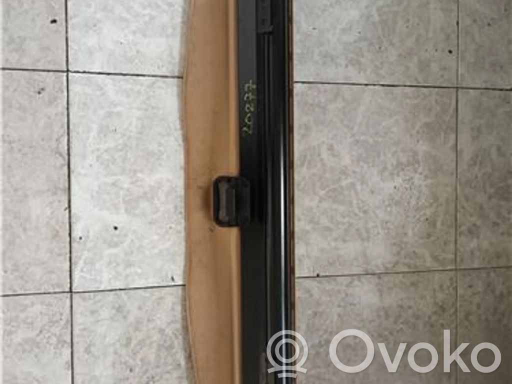 Parcel shelf   3424660