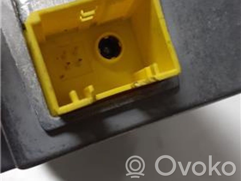 Unidad de control/módulo del Airbag   65776970889