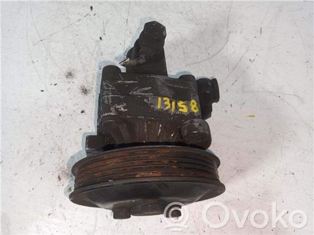 BMW 3 E36 Power steering pump 