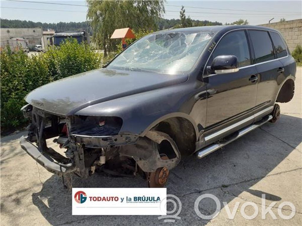 Volkswagen Touareg I Stūre 