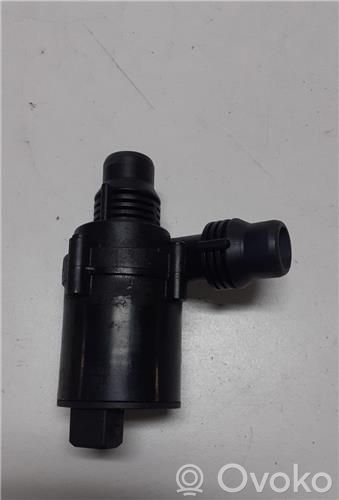 Vesipumppu   70207810