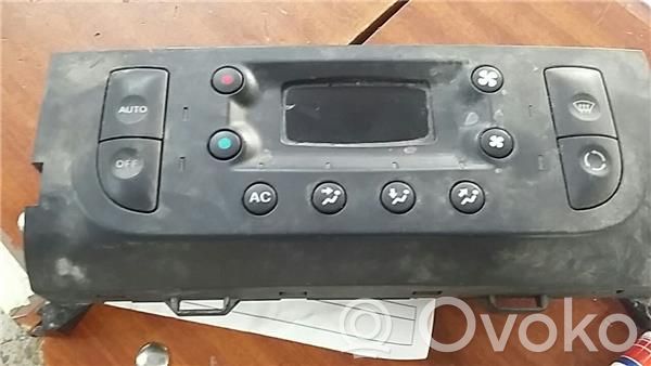 Renault Clio III Climate control unit 