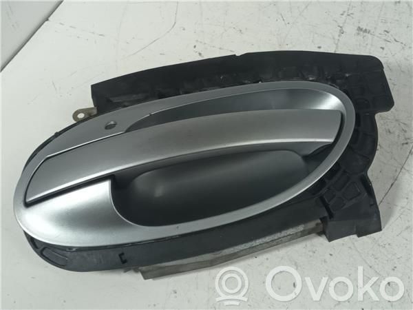 Manecilla externa puerta trasera   70137031