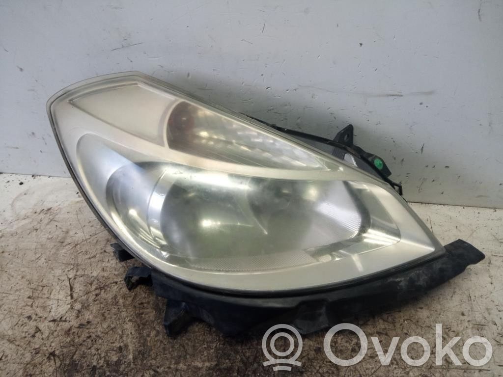 Renault Clio III Lampa przednia 