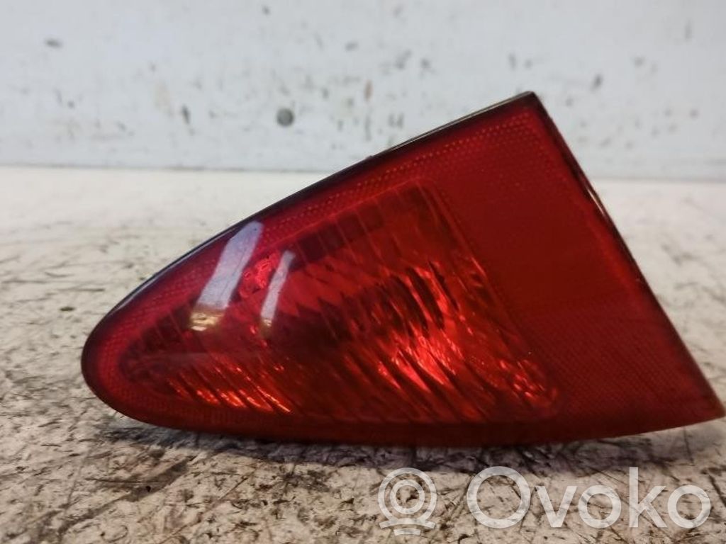 Alfa Romeo 147 Luces portón trasero/de freno 