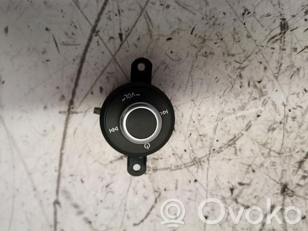Alfa Romeo Giulia Unidad central de control multimedia 