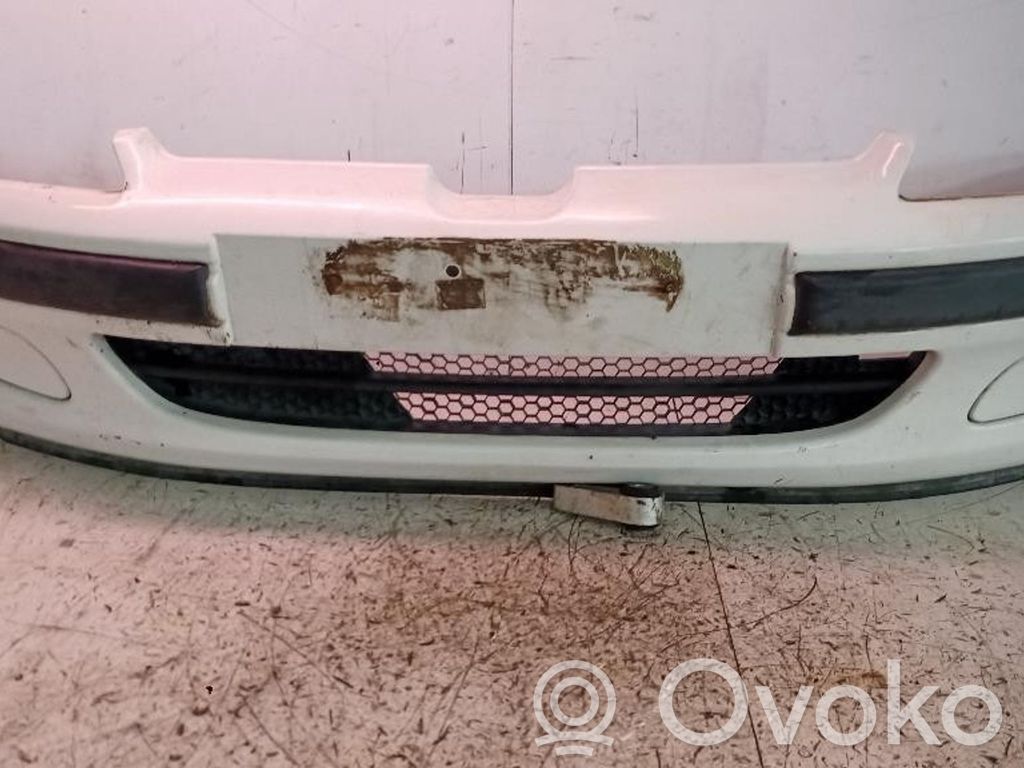 Peugeot 106 Zderzak przedni 