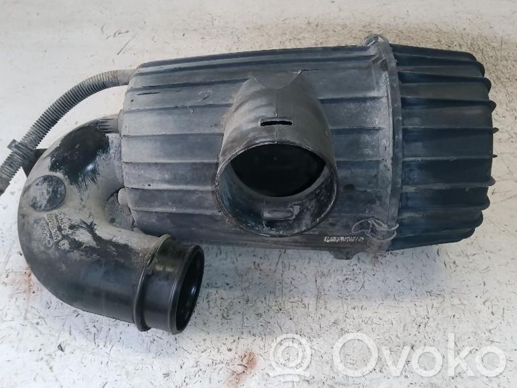 Iveco Daily 3rd gen Cutie filtru aer 
