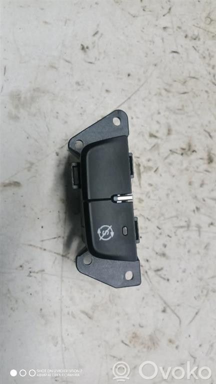 Alfa Romeo Giulietta Buton pornire/oprire motor 