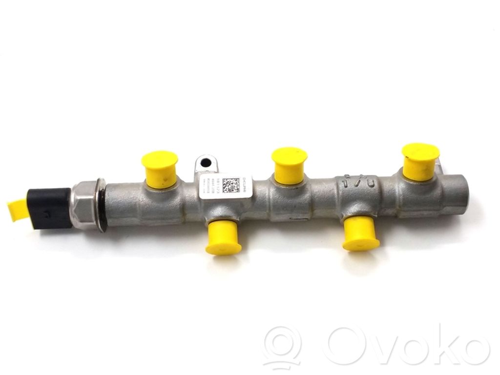 Audi A4 S4 B9 Fuel splitter 