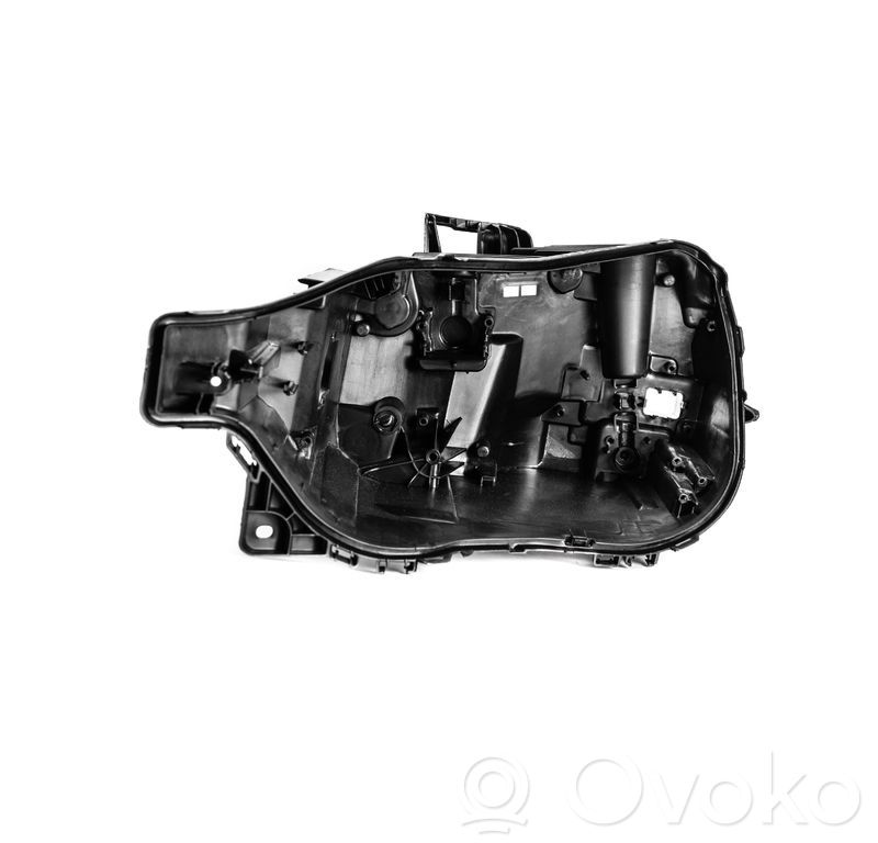 Headlight part   31420417