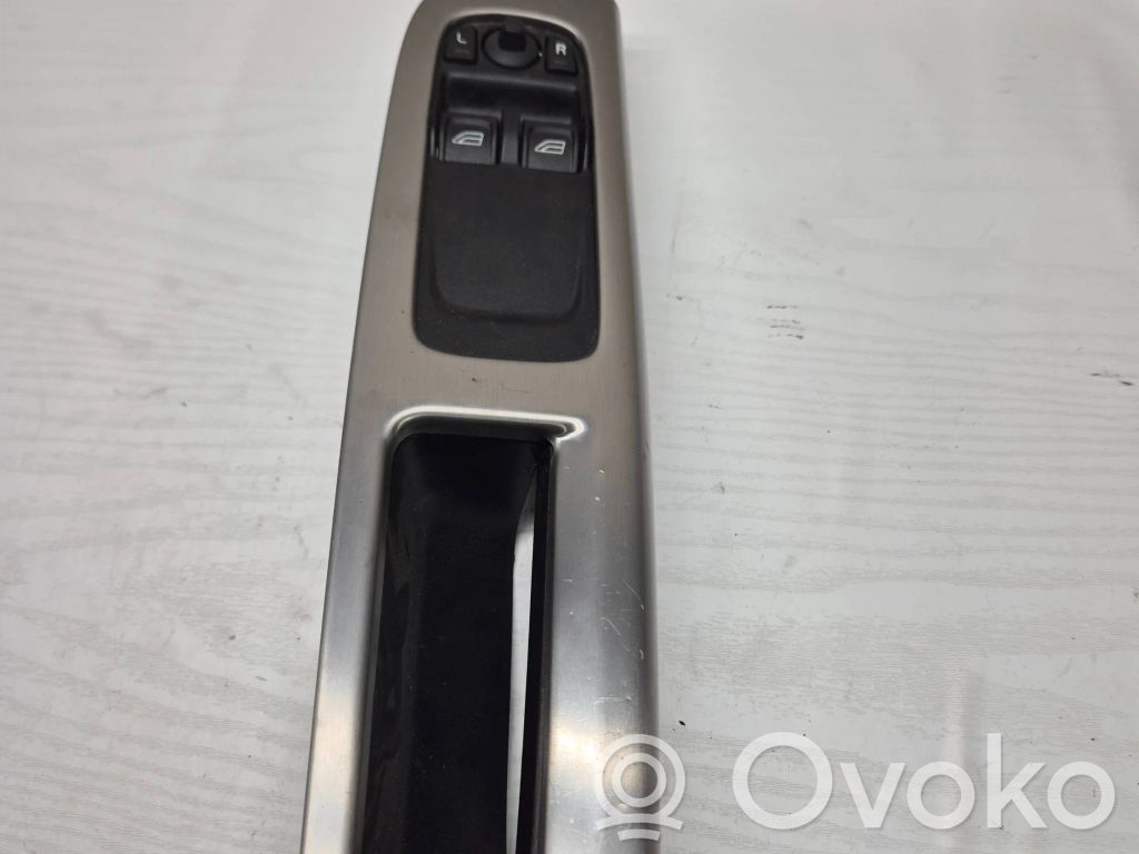 Volvo C30 Electric window control switch 