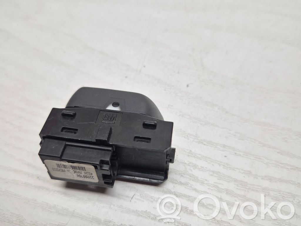 Opel Insignia A Central locking switch button 