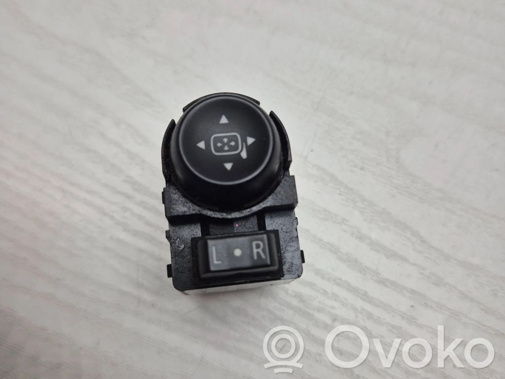 Opel Insignia A Wing mirror switch 