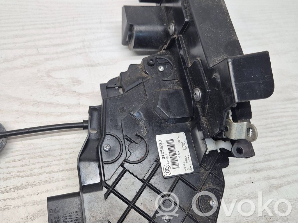 Volvo V70 Rear door lock 