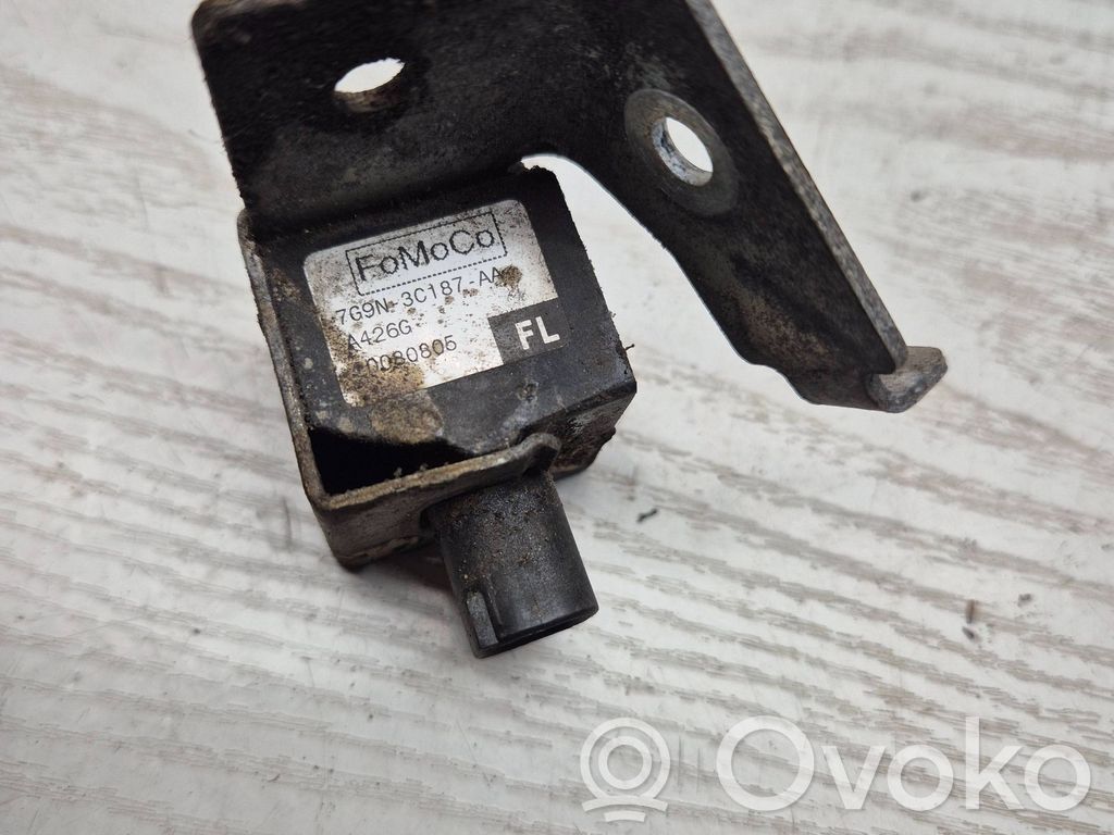 Volvo XC70 Air suspension front height level sensor 