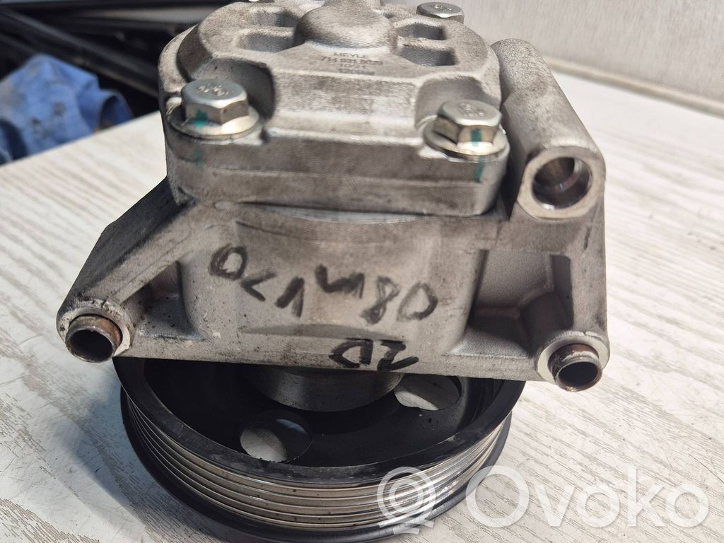 Volvo V70 Power steering pump 