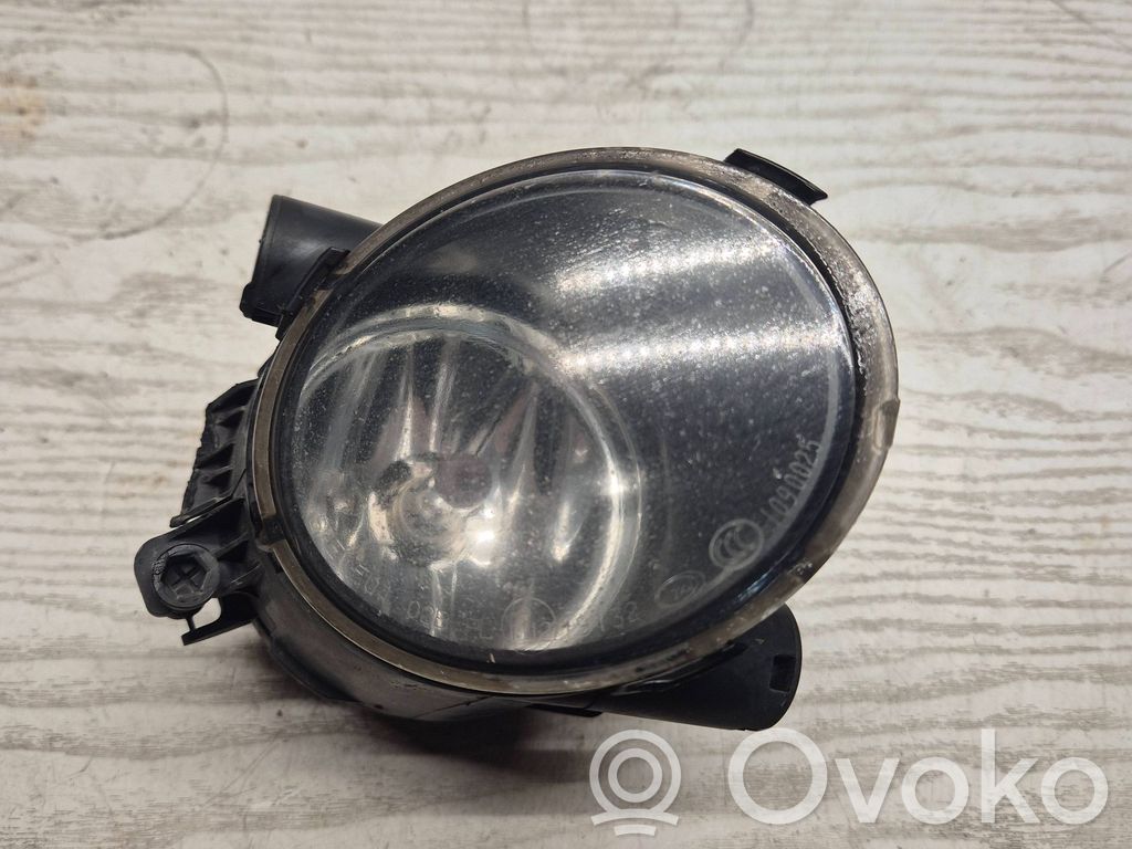 Volvo V70 Miglas lukturis priekšā 