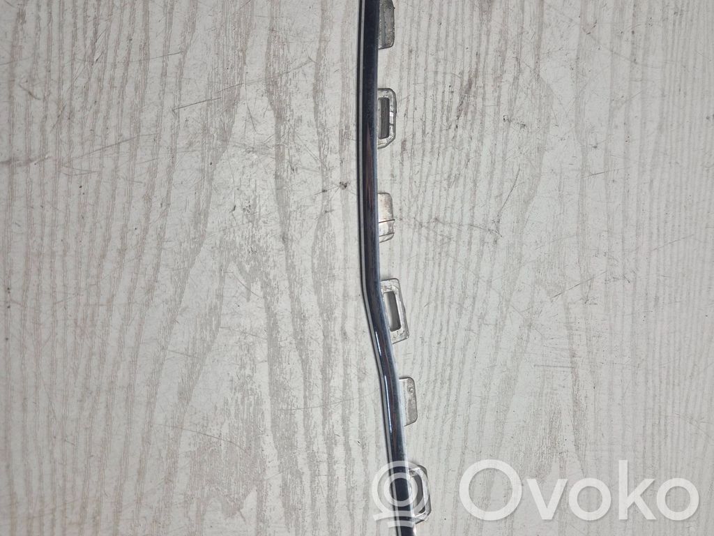 Volvo S60 Передняя решётка 