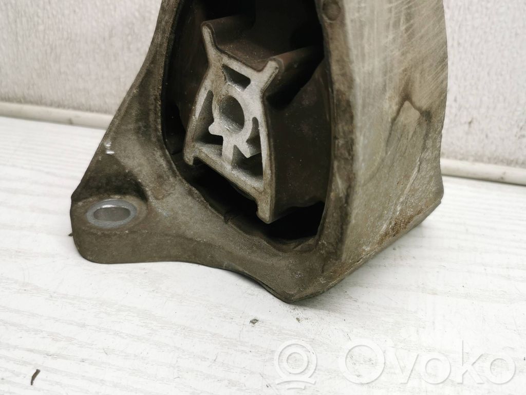 Engine mount bracket   31480565,31430510,1480564