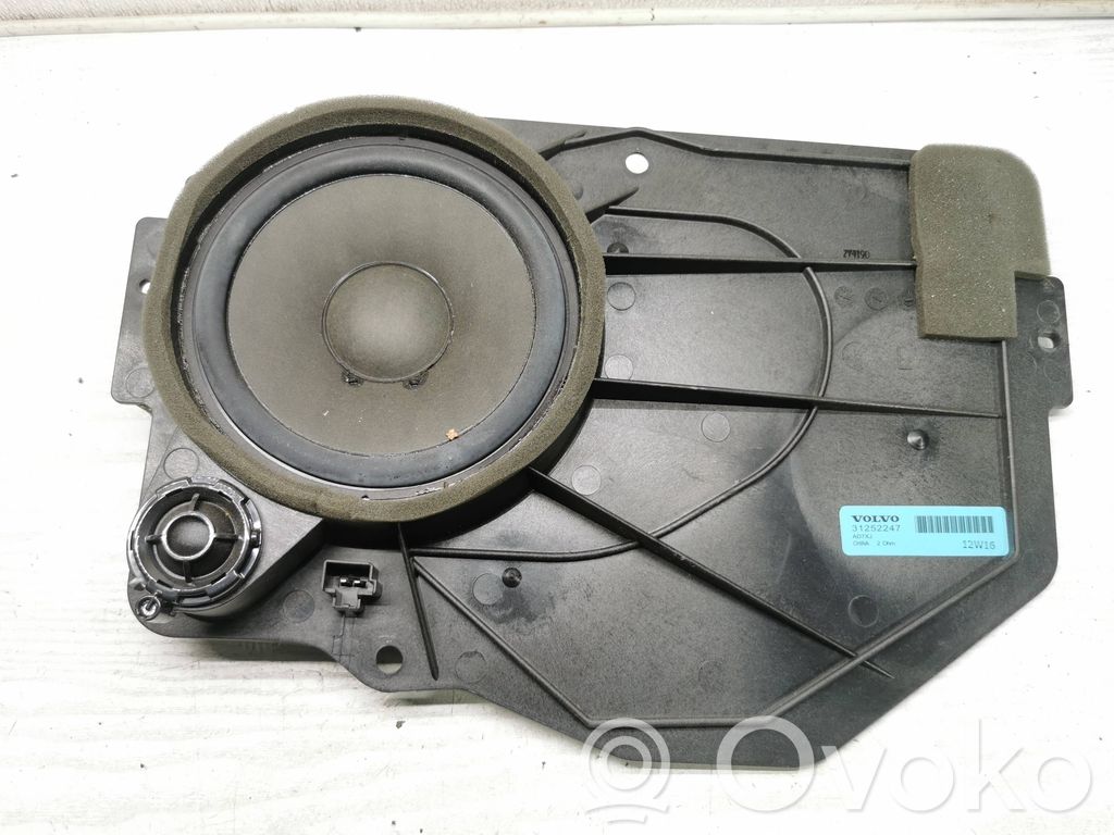 Volvo C30 Altavoz de la puerta trasera 