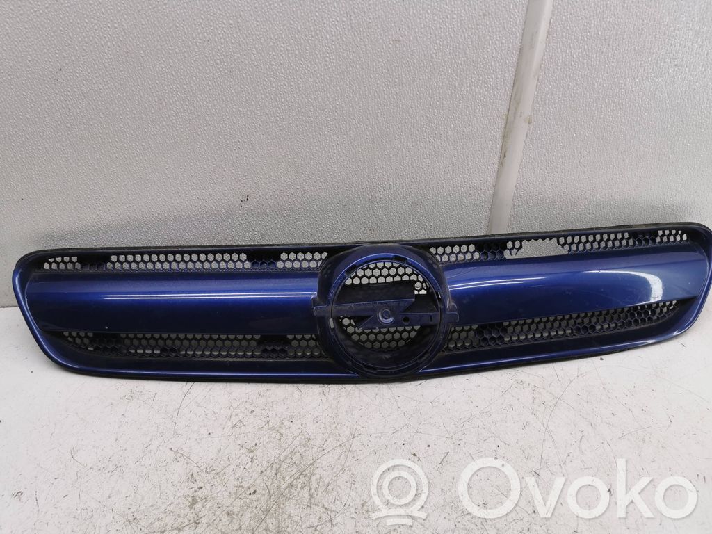 Opel Vectra C Etusäleikkö 