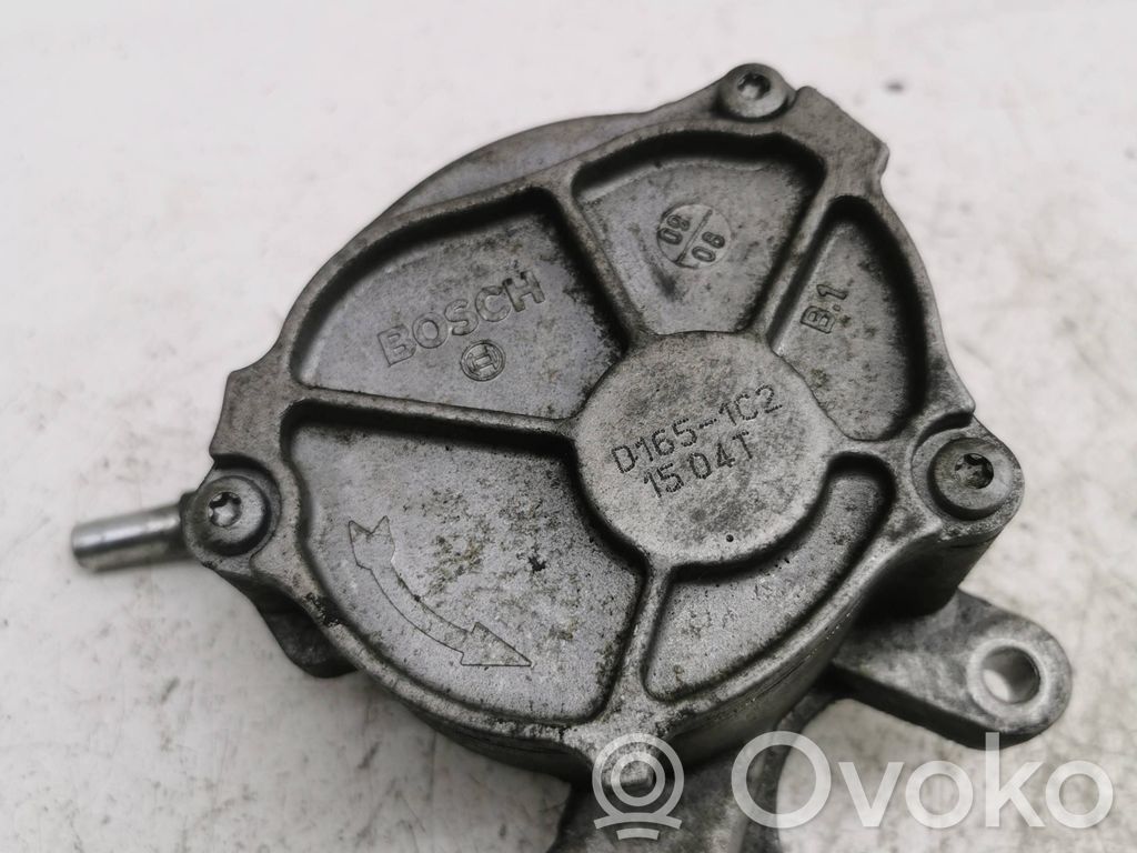 Vacuum pump   D1651C2