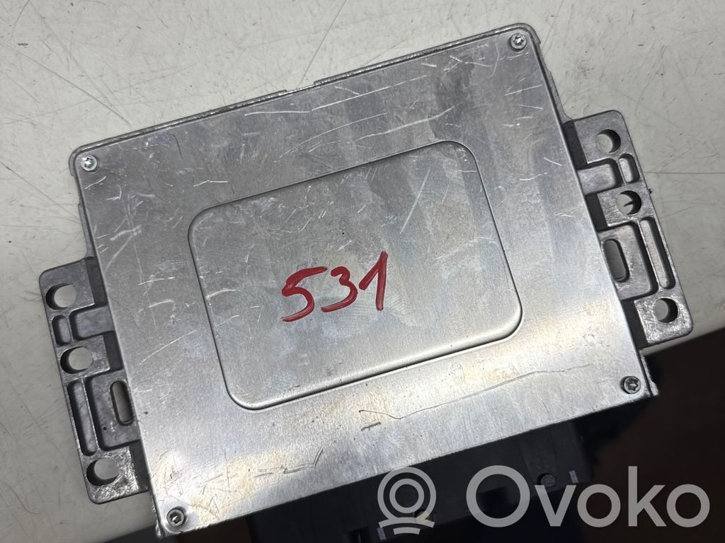 Citroen C3 Picasso Engine control unit/module 