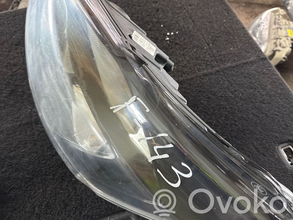 Ford Transit Custom Headlight/headlamp 