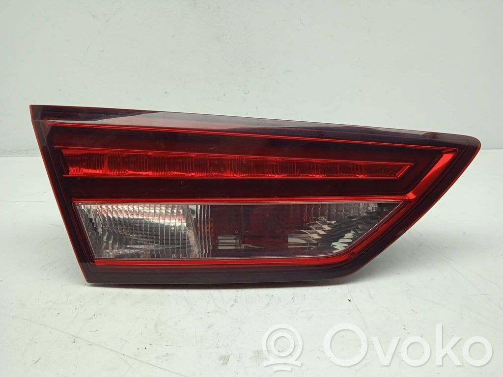 Headlight/headlamp bulb   5F9945307B