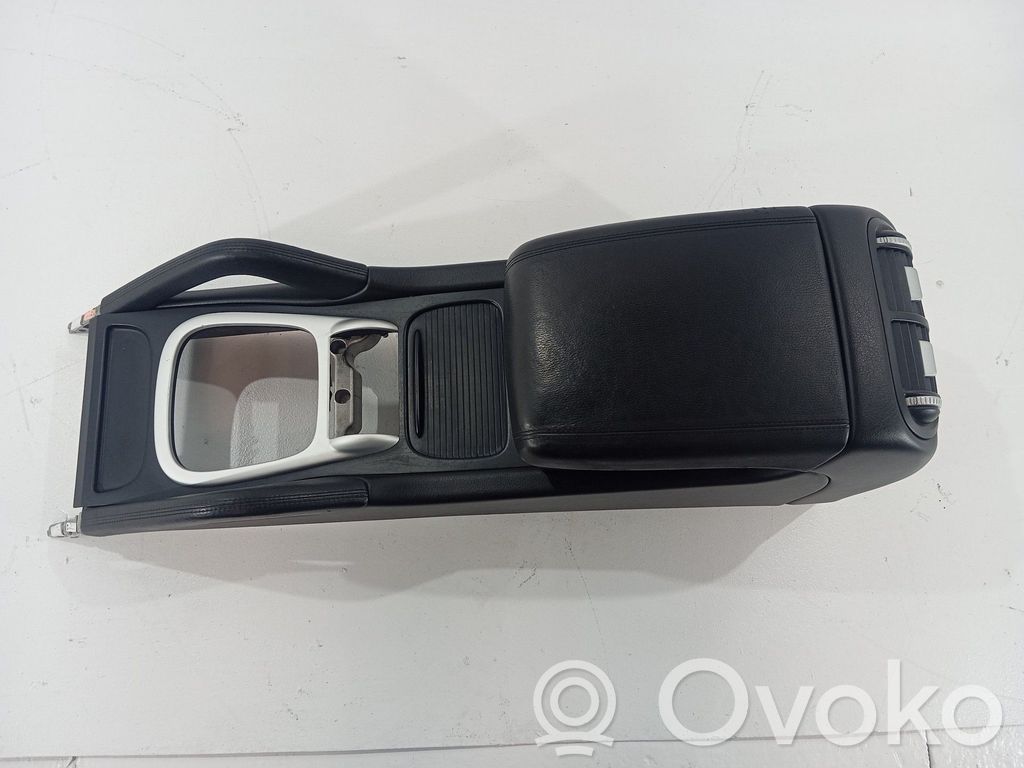 Armrest   7L5863239,PIELNEGRA