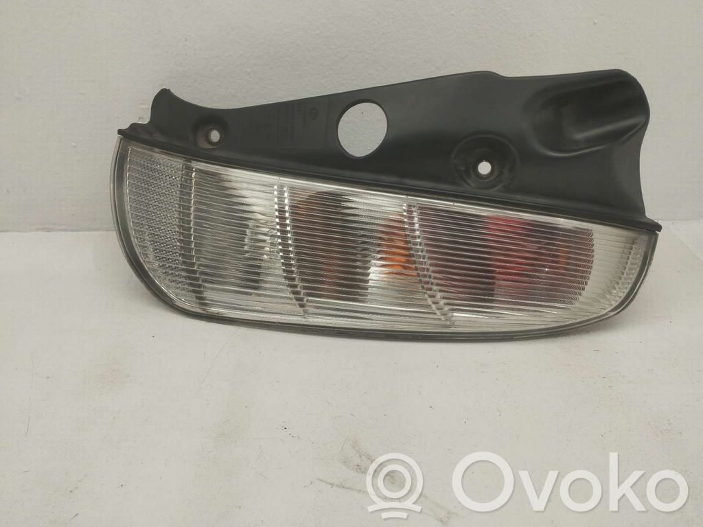 Rear/tail lights   51786657