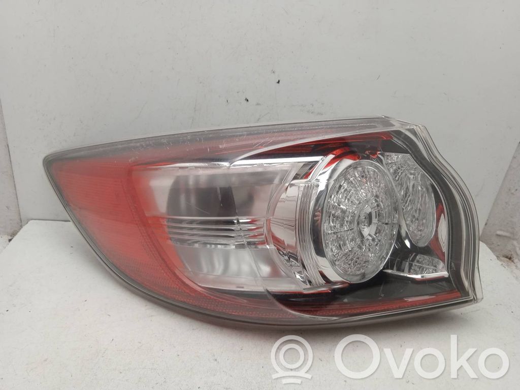 Mazda 3 II Galinis žibintas kėbule 