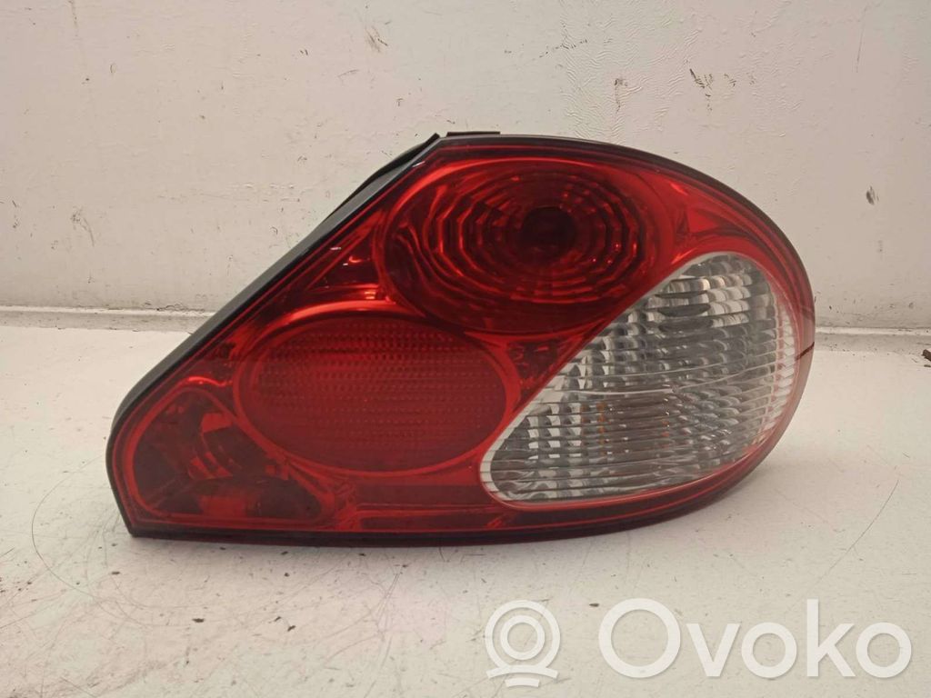 Rear/tail lights   C2S1572
