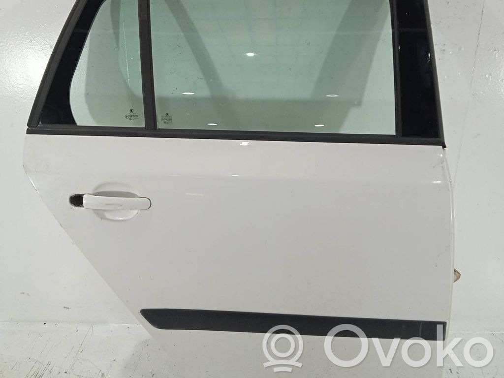Skoda Fabia Mk2 (5J) Puerta trasera 